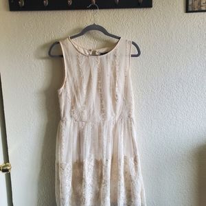 🦋 5 for $15 Cream lace Forever 21 dress size large